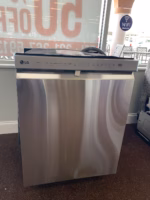 Front Control Dishwasher with QuadWash - Image 5